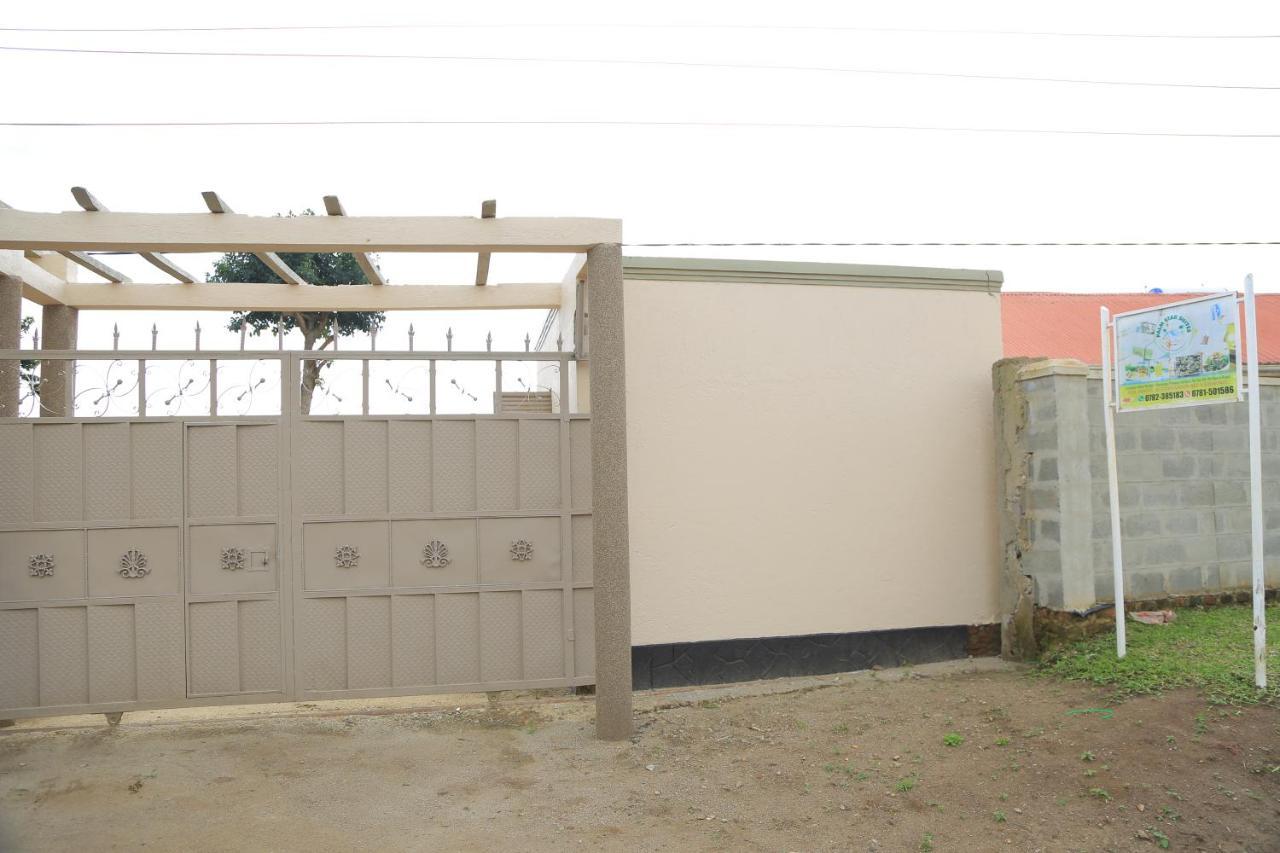 Palm Star Motel Fort Portal المظهر الخارجي الصورة