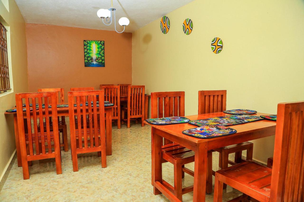 Palm Star Motel Fort Portal المظهر الخارجي الصورة
