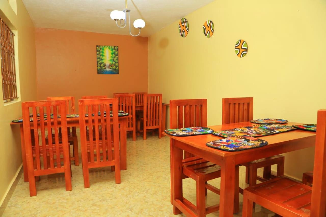 Palm Star Motel Fort Portal المظهر الخارجي الصورة