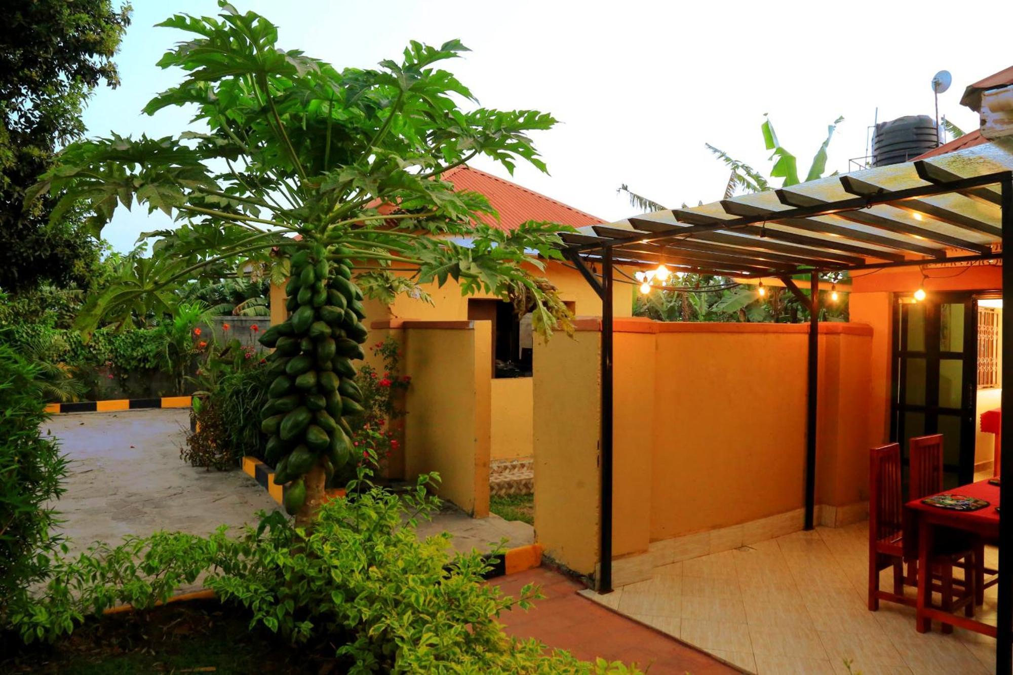 Palm Star Motel Fort Portal المظهر الخارجي الصورة